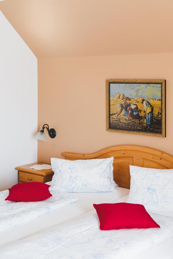 Weingut Peter Grill Bed and Breakfast Leutschach Buitenkant foto