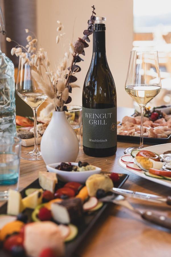 Weingut Peter Grill Bed and Breakfast Leutschach Buitenkant foto